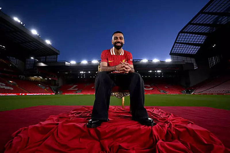 عاجل| إنجاز وحيد منتظر قبل رحيله.. أرقام صلاح الأسطورية التي ستبقى خالدة في تاريخ ليفربول 